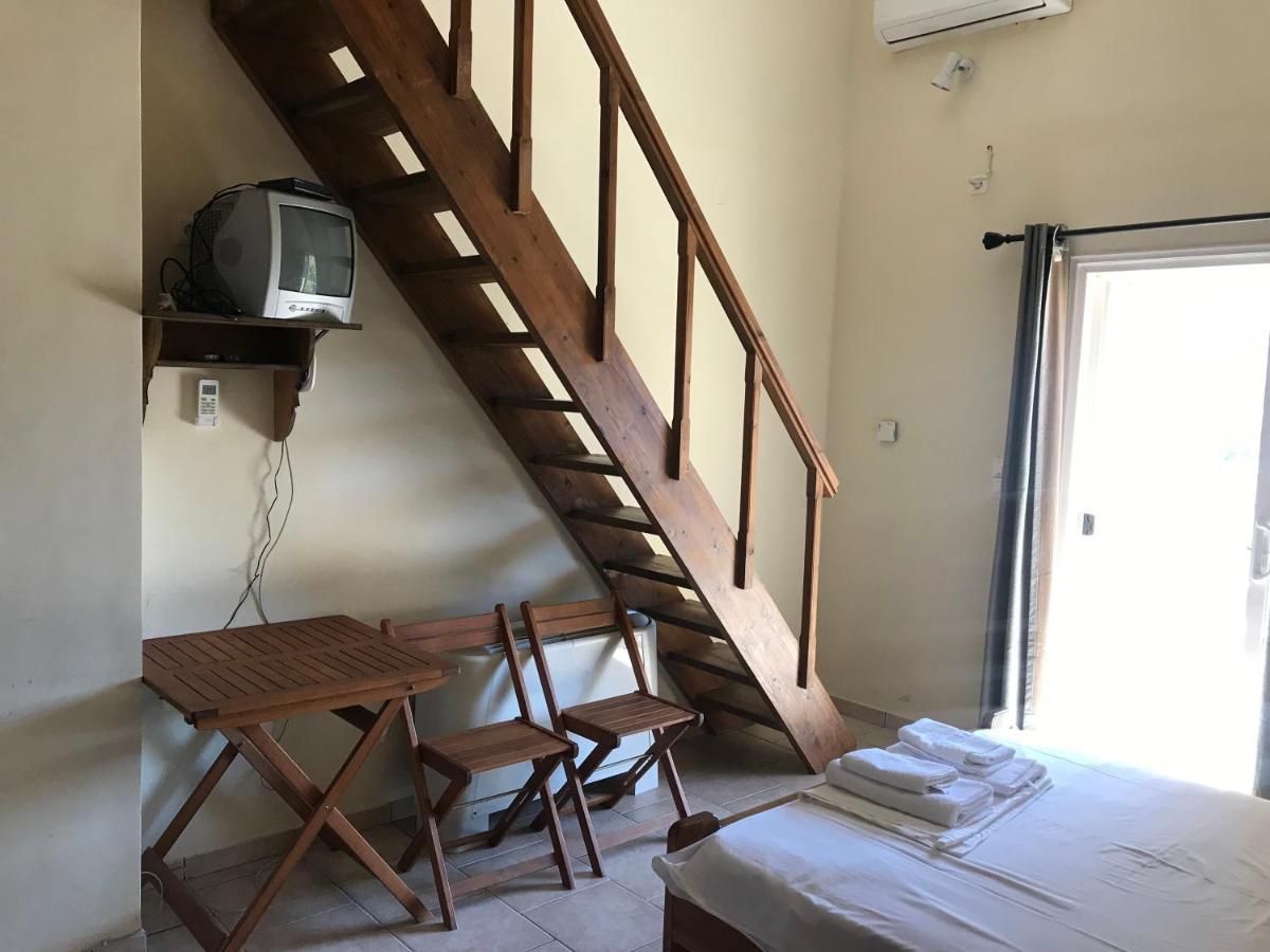 Studio With Loft Raxes Ikaria #5 Raches  Exterior foto
